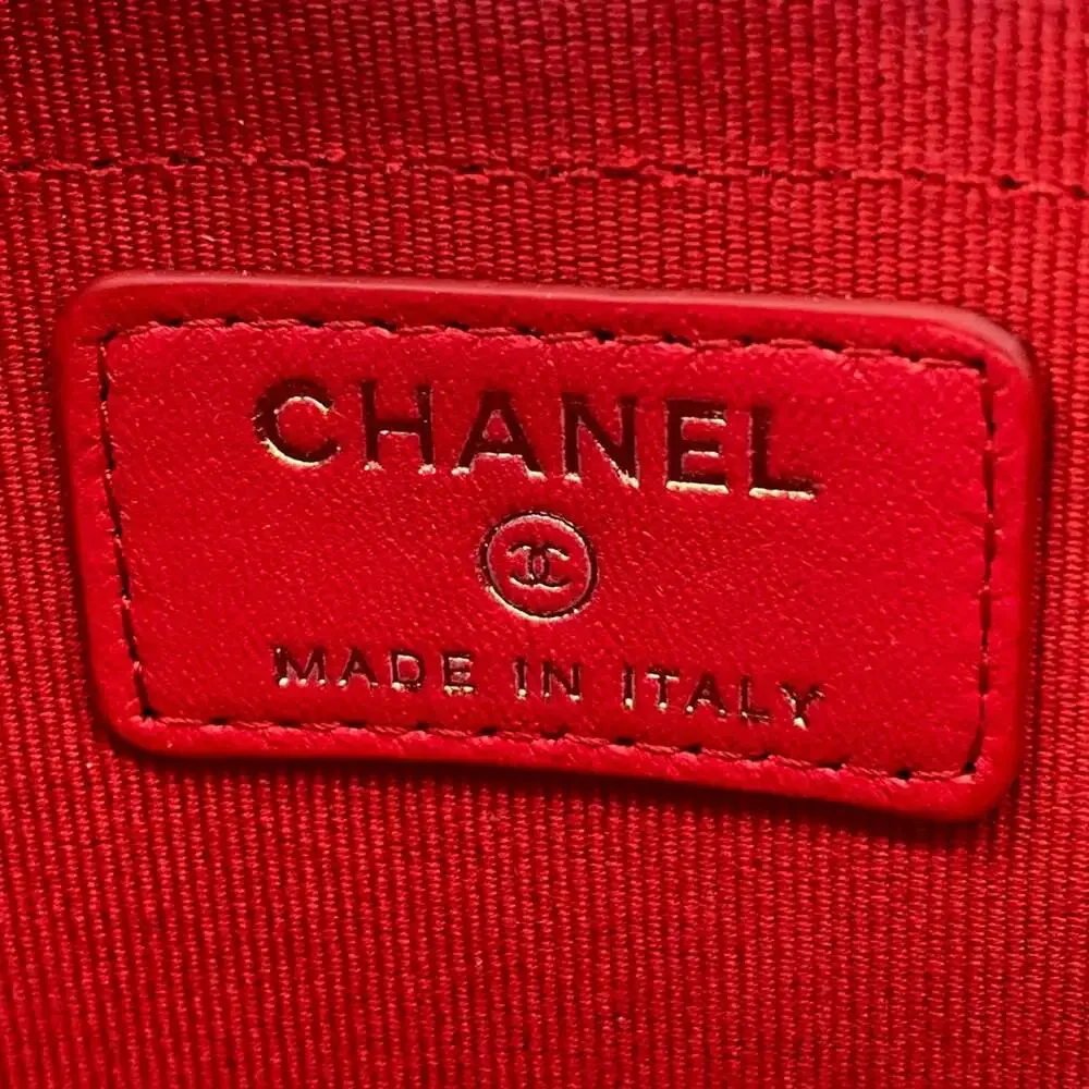 Chanel Matelasse Vanity Bag AP1616
